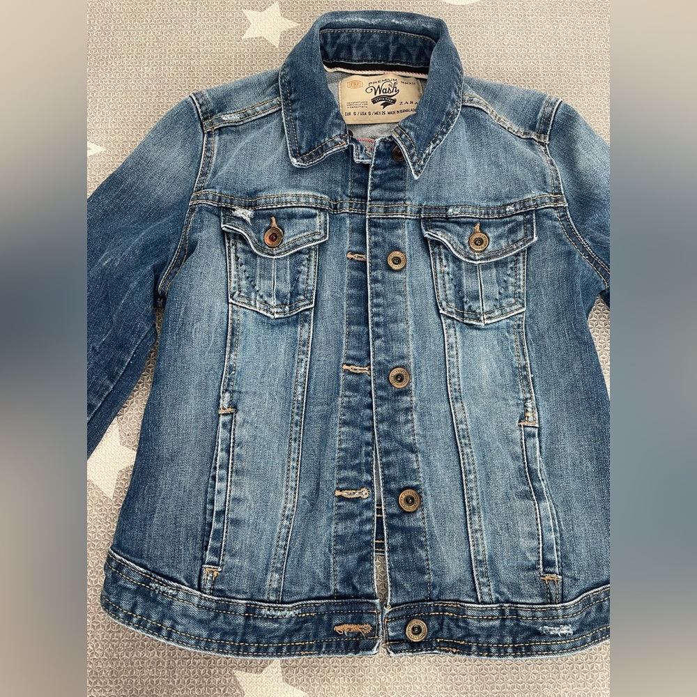 Zara Women’s Jean Jacket XS